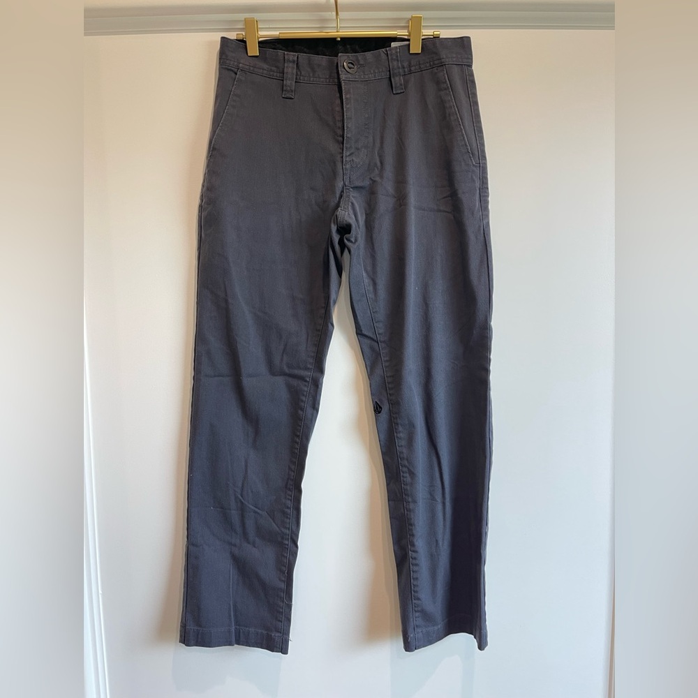 VOLCOM Men’s grey pant size 29